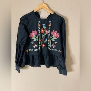 Zara Floral Butterfly Embroidered Blouse Top Size XS Long Sleeve Ruffle Hem